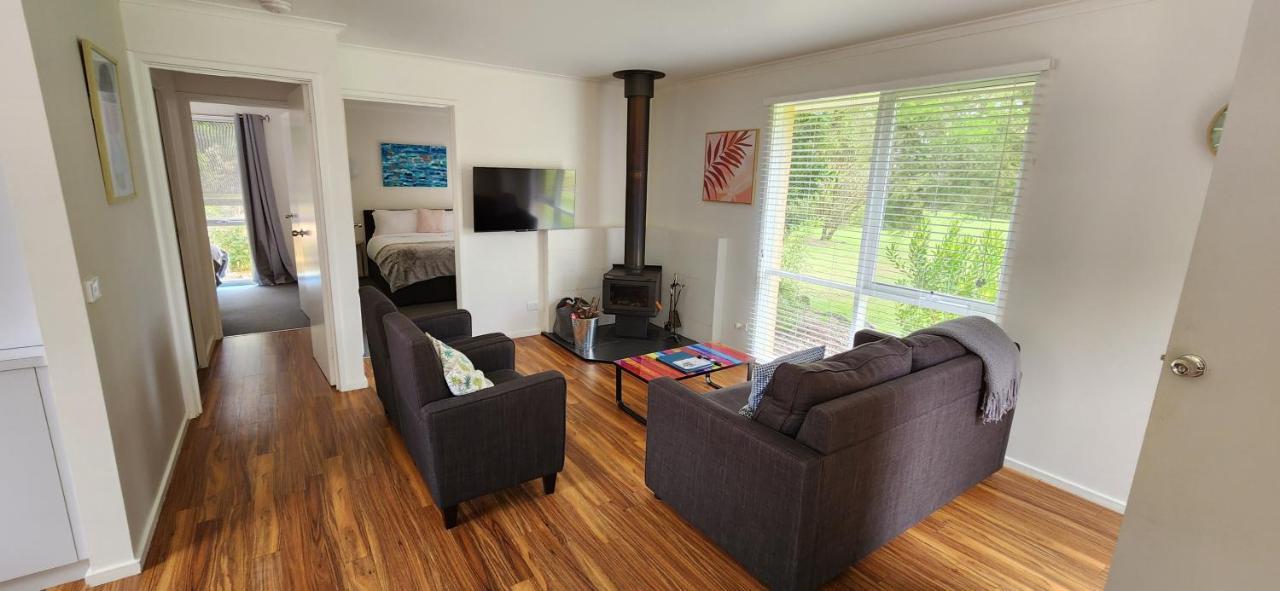 Bells Beach Cottages Bellbrae Екстер'єр фото
