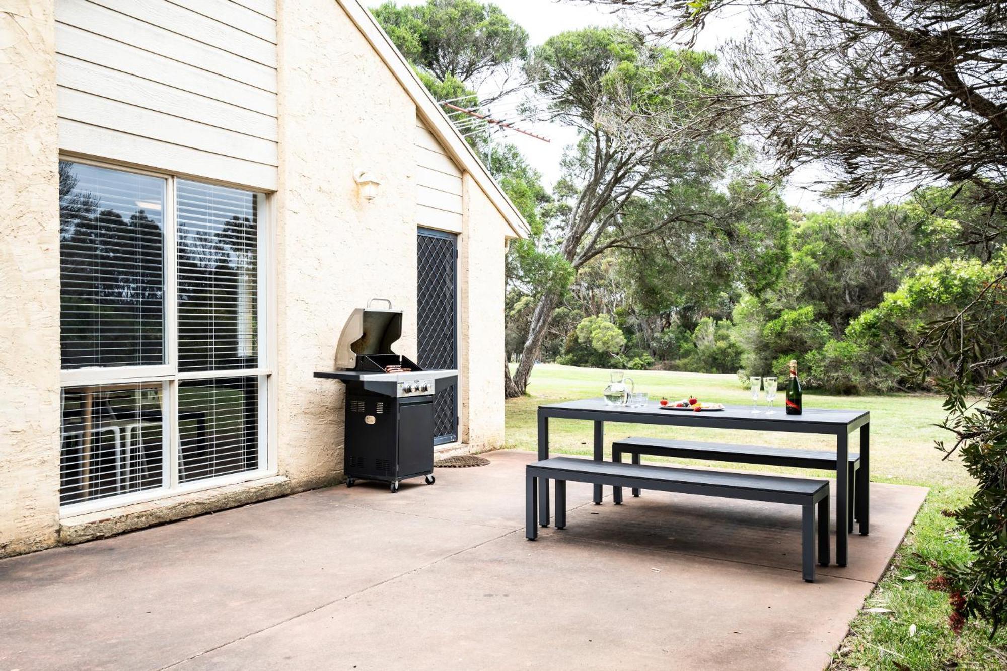 Bells Beach Cottages Bellbrae Екстер'єр фото