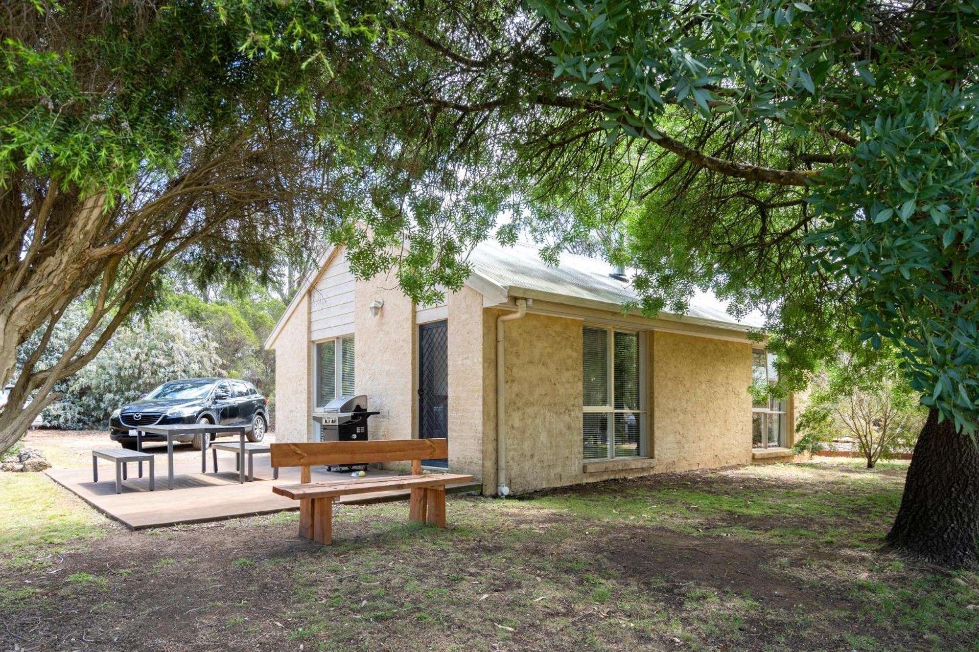 Bells Beach Cottages Bellbrae Екстер'єр фото